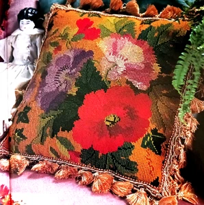 Cross Stitch or Needlework Pattern PRETTY POPPIES PILLOW Cover Flower Red Pink - Picture 1 of 6