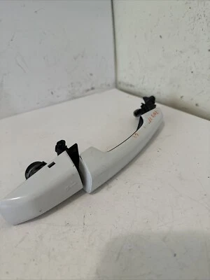 Land Rover Discovery Sport 2017 manija de puerta delantera izquierda blanca OEM  Foto 1 de 4