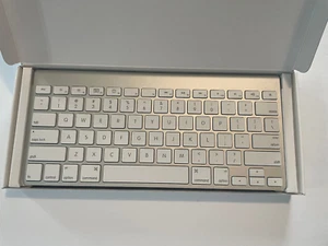 Apple Wireless Keyboard 2009 A1314-New Unused - Picture 1 of 13