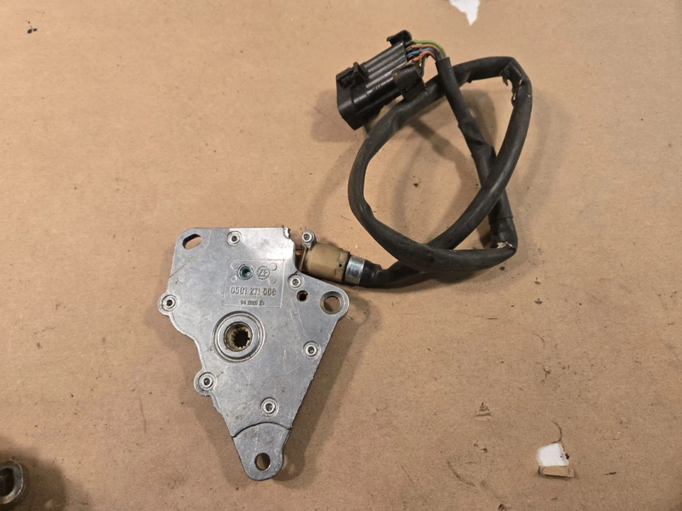 Interruptor de seguridad neutro Jaguar XJ8 XJR Vanden Plas 0501211566 Foto 1 de 4