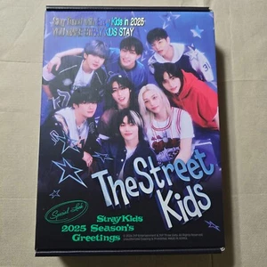 DIARIO JYP STRAY KIDS 2025 TEMPORADA SALUDO 'THE STREET KIDS' + CALENDARIO + FOTO + ETC. - Imagen 1 de 48