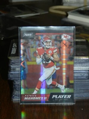 Patrick Mahomes ll 2018 Panini Player of the Day #18 Prizm #19/50 Chiefs - Image 1 of 4