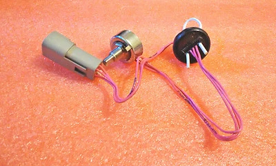 Clarostat 12-00603-02 CTD Potentiometer Rotary Sensor 1650 - Image 1 of 3