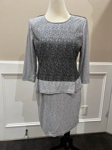 SAMUEL DONG KNIT FRONT PEPLUM DRESS Gr. L - Bild 1 von 10