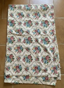 BEAUTIFUL LARGE PIECE OF VINTAGE FABRIC !! 212 X 166 CMS ! FLORAL PRINT ! - Picture 1 of 8
