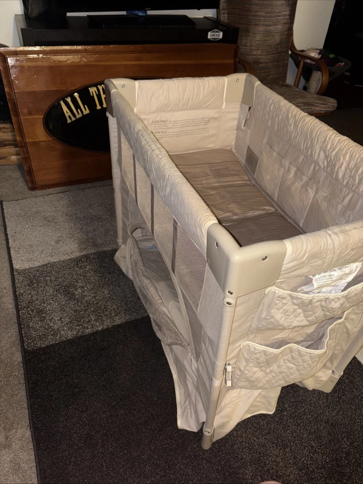 Cuna de cabecera para cama Arm's Reach Cambria ajustable en altura - natural Foto 1 de 4