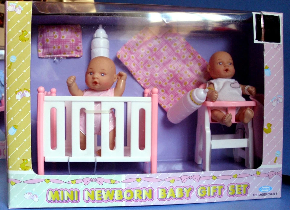 CITITOY 2 MINI MUÑECAS CON MUEBLES Y ACCESORIOS JUEGO - SIN USAR, EN CAJA - 2004 - CUNA Foto 1 de 1