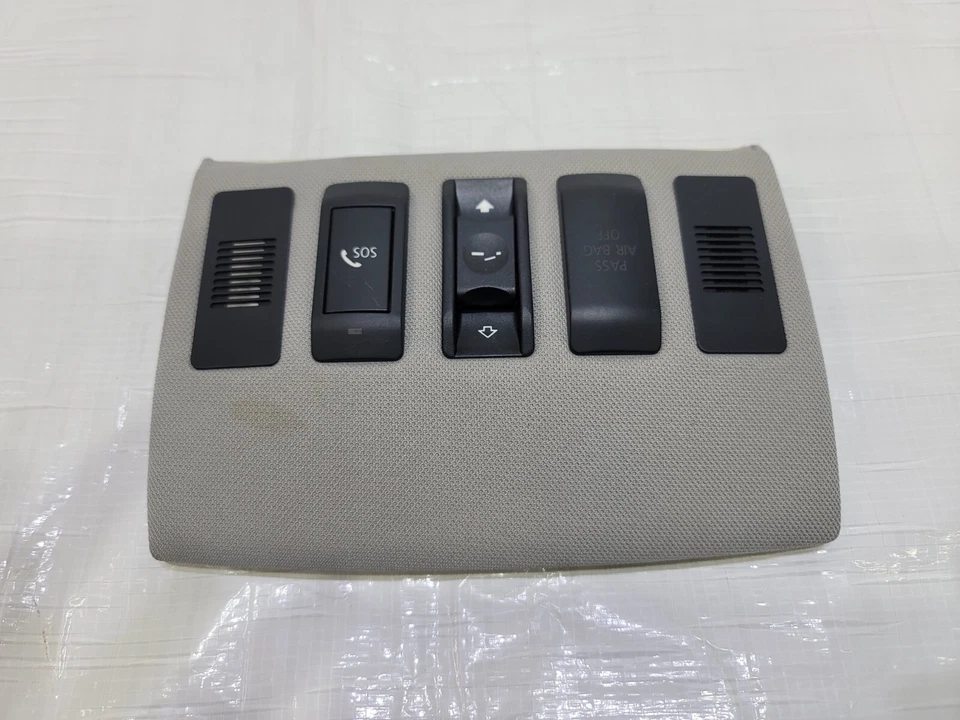 BMW 545i 2004-2005 consola superior techo panel interruptor OEM 51-44-7-125-072 Foto 1 de 4