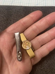 2 USED Vintage Men's Tie Clips- Swank+ 1 More. FOR PARTS/REPAIR. GOOD PRICE! - Picture 1 of 11