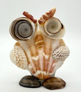 Linda estatuilla artesanal de búho concha arte popular concha decoración de playa 3" - Imagen 1 de 11