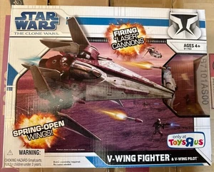 Star Wars Clone Wars V-WING FIGHTER & PILOT Toys R Us TRU EXCLUSIVE SEALED - Picture 1 of 7