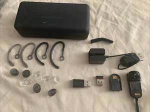 plantronics savi s8240t headset poly d200, charger and accesories - Picture 1 of 9