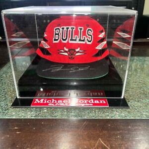 Mitchell & Ness Michael Jordan 6x NBA Champion Red Snapback Hat Cap Signed