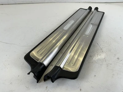 Placa de desgaste del umbral de la puerta Mazda Miata MX-5 MazdaSpeed NB 01-05 OEM K2443 Foto 1 de 4