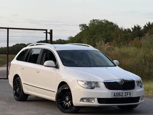 2013 Skoda Superb 2.0 TDI Elegance DSG 4WD Euro 5 5dr ESTATE Diesel Automatic - Picture 1 of 24