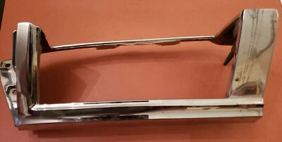 Oldsmobile Delta 1969 88 bisel de luz trasera lateral para pasajeros.   (427) Foto 1 de 3