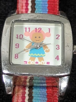 Reloj Baby Dial Tono Plateado Caja Rectangular Azul Rojo Rosa Banda 7 Pulgadas Foto 1 de 4