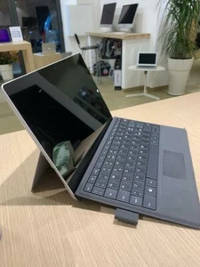Microsoft Surface 3, Intel Atom x7 (1.60GHz), 4GB, 120 SSD - Foto 1 di 3