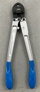 Zurn QCRT-3T Pex 1/2" Crimping Tool Excellent Condition Hardware Line Repair - Picture 1 of 6
