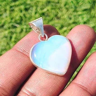 Regalo para ella colgante de corazón de piedras preciosas de opalita enchapado en plata de ley 925 joyas Foto 1 de 4