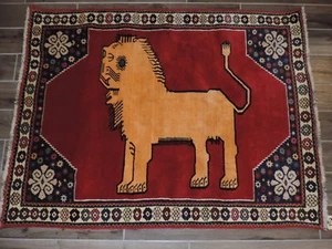 4x5ft. Handmade Quasqui Lion Design Wool Rug - Picture 1 of 11