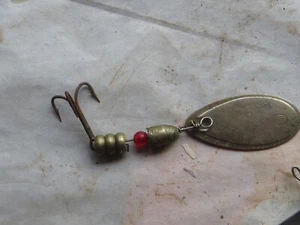 VINTAGE SHAKESPEAR GET FRESHWATER FISHING LURES - Picture 1 of 4