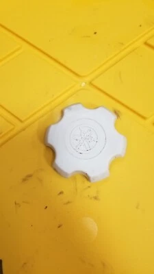 Yamaha Vxr WR3 Super Jet Wave Raider Venture Blaster XR1800 LS2000 650 Gas Cap - Image 1 of 2