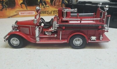 Models of Yesteryear YFE-09 1932 Ford AA Open Cab Fire Engine; Excellent Boxed - Image 1 of 4