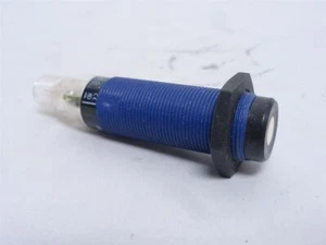 244219 New-No Box; Hyde Park VM18CAQ Ultrasonic Proximity Sensor; 15-24VDC - Picture 1 of 6