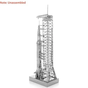 15cm X 5cm 1/770 High Quality USA Apollo 11 Saturn V w/ Gantry Unassembled Model - Picture 1 of 16