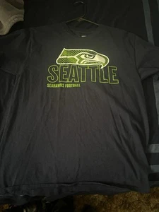 Seattle Seahawks Shirt Mens Medium Navy Blue  NFL Football Majestic - Picture 1 of 2