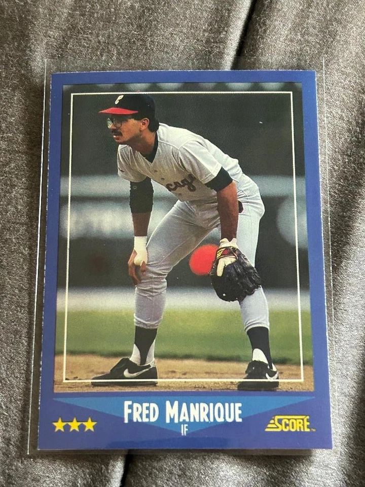 9251 1988 Score RC Fred Manrique Chicago White Sox #139 - Image 1 of 1