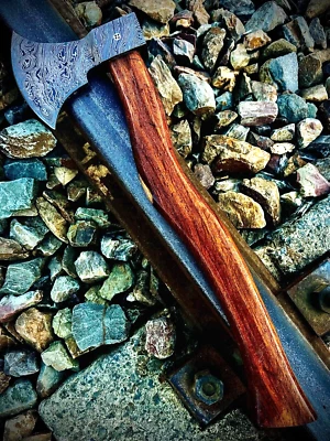 Hacha Tomahawk de acero Damasco - Hacha barbuda forjada a mano Foto 1 de 4