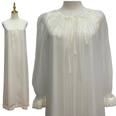 Vintage 60s Miss Elaine White Nylon Chiffon Daisy Lace Maxi Peignoir Set Size S - Image 1 of 4