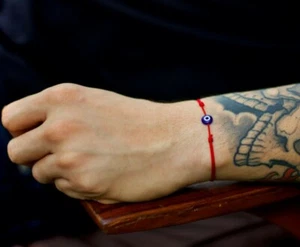 Red String Kabbalah Bracelet Evil Eye Good Luck Protection Gift Men Women - Picture 1 of 7