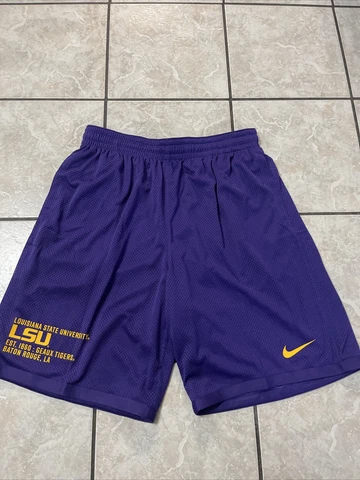 LSU Tigers Nike Dri-Fit Mesh Loose Fit Shorts Mens XL DR3192-547 Cover