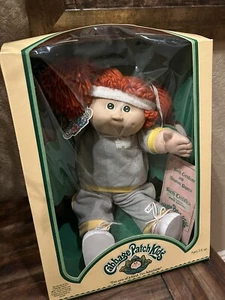 Original 1983 Cabbage Patch Kids - NEW IN BOX NEVER OPENED - Picture 1 of 10
