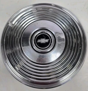 1971-72 Chevy Impala Caprice Monte Carlo 15inch Hub Cap OEM GM - Picture 1 of 8
