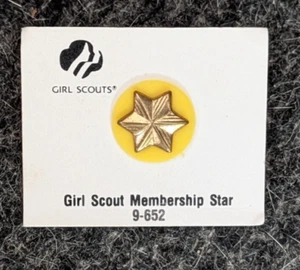 Girl Scouts Membership Star Badge Pin Gold Tone - Picture 1 of 1