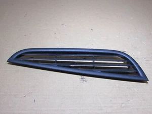 Range Rover L322 3.6 centre console arm rest storage LH side vent grille - Picture 1 of 6