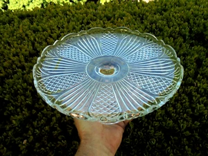 VINTAGE DEPRESSION GLASS CAKE STAND GOTHIC ARCHES - Picture 1 of 5
