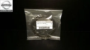 **GENUINE NISSAN** Holden Commodore VL Rear Main Crank Oil Seal RB30 Turbo - Picture 1 of 2