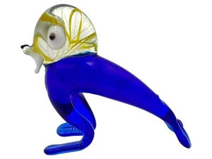 Piedra Mtn Vidrio Soplado Azul Amarillo WALRUS Miniatura Estatuilla Casa de Muñecas Arte 2.1" - Imagen 1 de 7