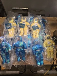 Lote de 16 unidades nuevo de lote Intel Pentium 8” Bunny People AZUL, AMARILLO Peluche Astronauta Publicidad - Imagen 1 de 5