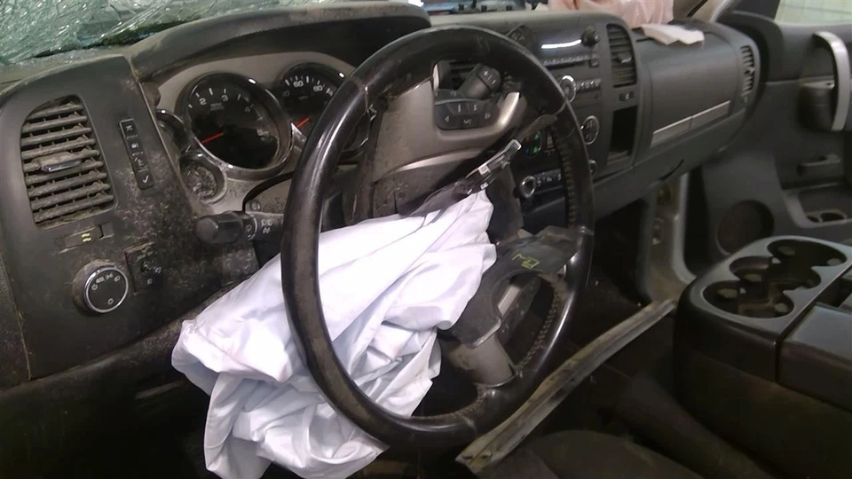 Volante usado se adapta a: Chevrolet Silverado 2500 2012 camioneta grado A Foto 1 de 4