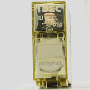 ONE New IDEC RJ1S-CL-D24 24VDC Relay Module SPOT STOCKS #YP1 - Picture 1 of 2