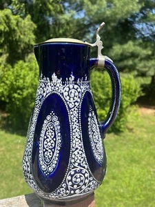 Mid Century Wick-Werke Beer Stein  Cobalt Blue & White Beautiful Design 1689 Lid - Picture 1 of 16