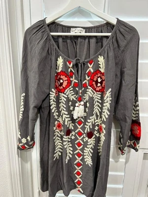 Top bordado Angel Heart Boutique para mujer talla 1X boho playa floral manga 3/4 Foto 1 de 4