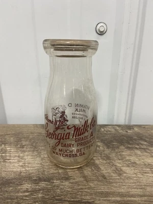 Vintage Georgia Milk Co Waycross Ga Builder Of Champs Bottle 1/2 Pint SCARCE - Image 1 of 4