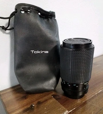 RMC Tokina II 80-200mm 1:3.5 - 4.5 Canon Camera Lens w/ Soft Case - Image 1 of 4